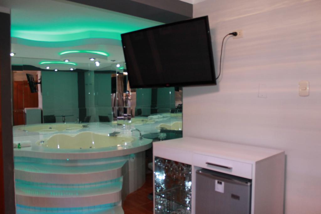 Hotel Venecia Huánuco Szoba fotó